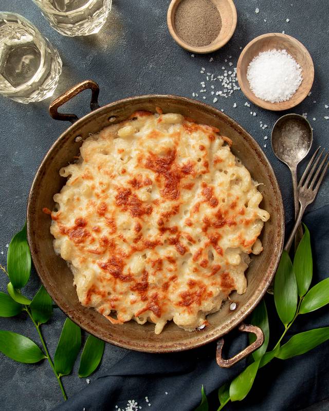 Easy Homemade Mac and Cheese with Bechamel Sauce by mitra